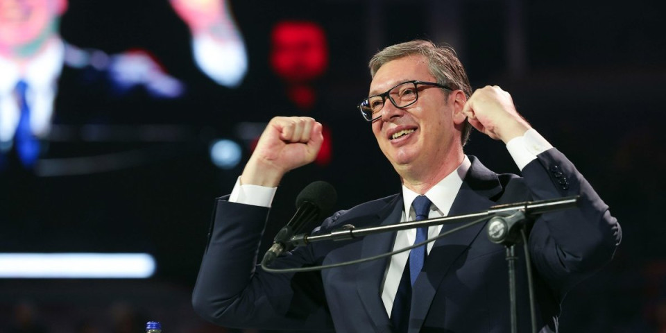 Odjekuju moćne Vučićeve reči: Obratio se narodu - "Hvala vam što ste..." (VIDEO)