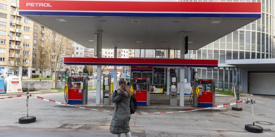 EU pre kolapsom zbog goriva: Slovenci uveli sistem par-nepar i ograničeno točenje po vozilu