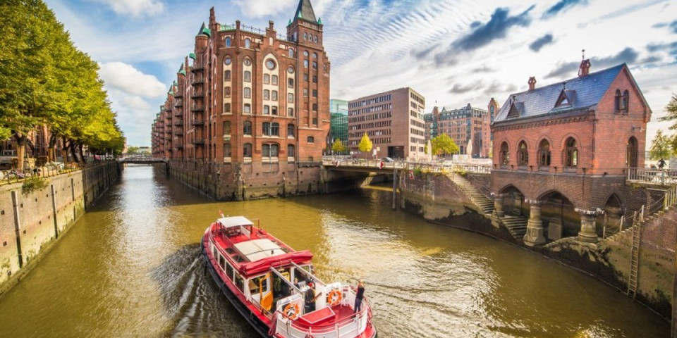 Grad sa najviše mostova na svetu: Arhitektonski lavirint koji ima više od 2.500 veza na vodi