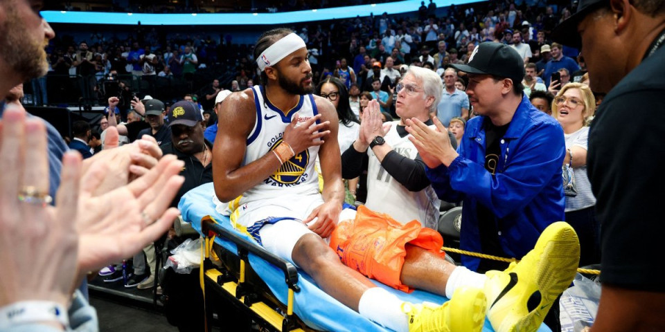 Uznemirujuća scena: Strašna povreda košarkaša Golden Stejta (VIDEO/FOTO)