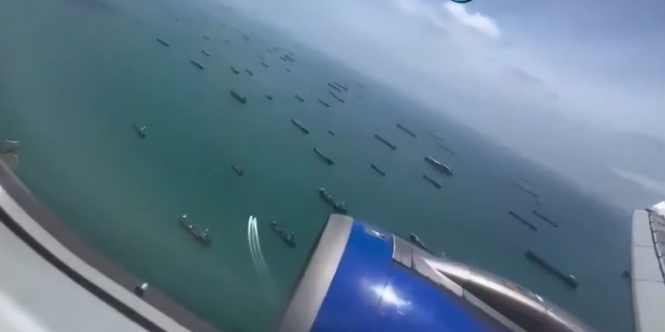 (VIDEO) Šok snimak iz Ormuskog moreuza! Iran je napravio manevar decenije - stotine brodova čekaju samo jedno