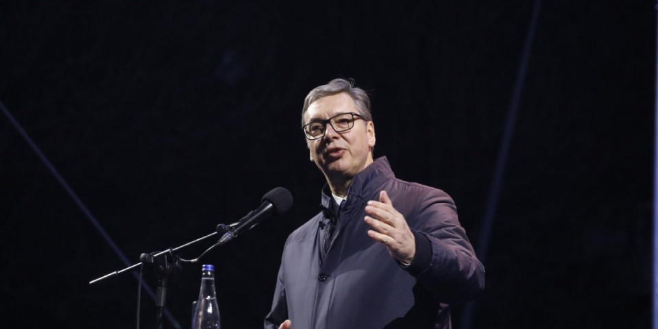 "Nikada nećemo oprostiti, ali čuvamo mir i budućnost naše dece!" Vučićeve reči iz Vranja odzvanjaju Srbijom (VIDEO)