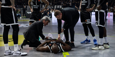 Auh, užas... Povredio se jedan od boljih igrača Partizana - Ovo ne izgleda nimalo dobro (VIDEO)