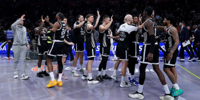 Brutalne reakcije navijača Partizana, razapeli jednog igrača posle pobede