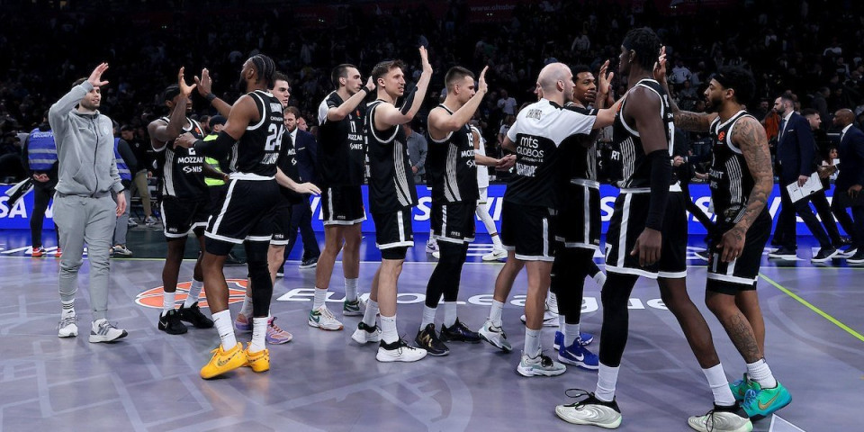 Brutalne reakcije navijača Partizana, razapeli jednog igrača posle pobede