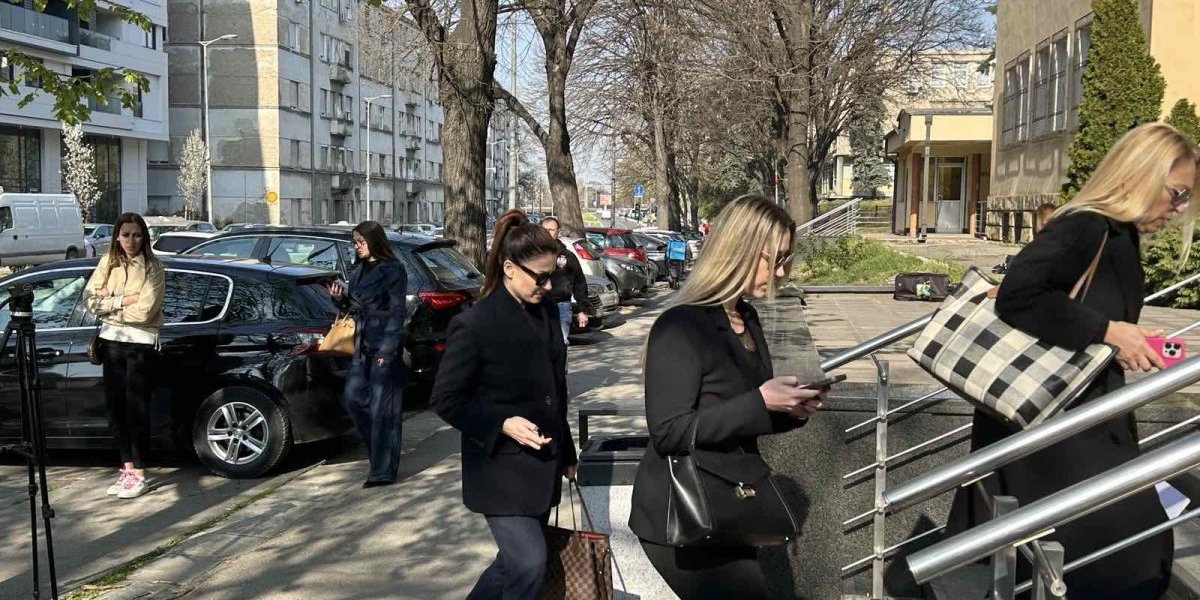 Roditelji žrtava u Spcijali