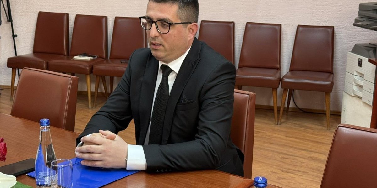 ržavni sekretar u Ministarstvu za brigu o porodici i demografiju Radoš Pejović