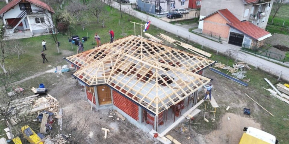 Jedan konkurs delio ih od 126 kvadrata: Evo kako su Ivana i Milan dobili pomoć od države