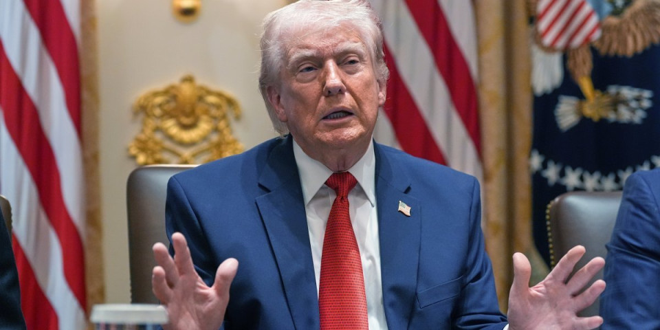 Žestok udar na Teheran: Tramp objavio da je 90% iranskih lansera uništeno