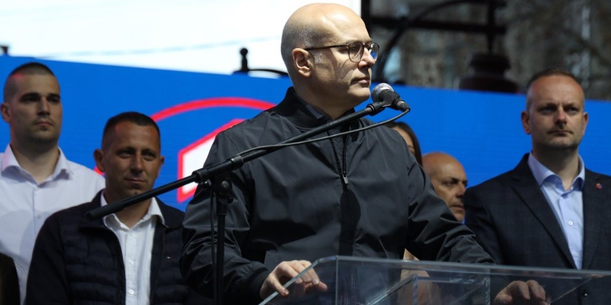 Miloš Vučević održao govor u Arađelovcu