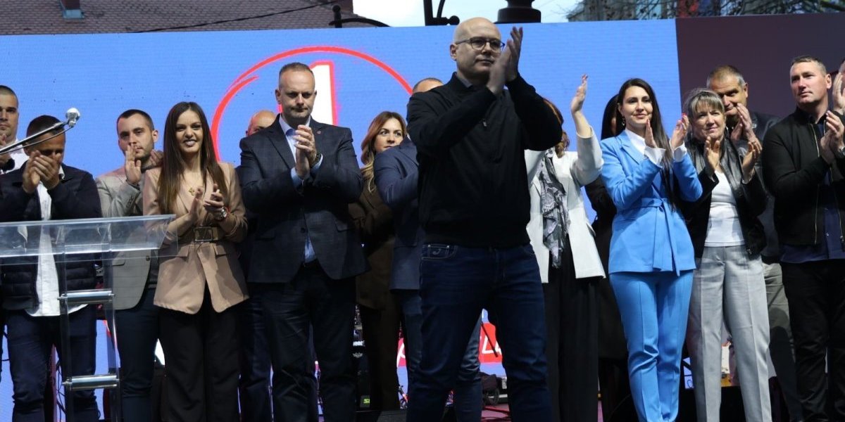 Miloš Vučević održao govor u Arađelovcu