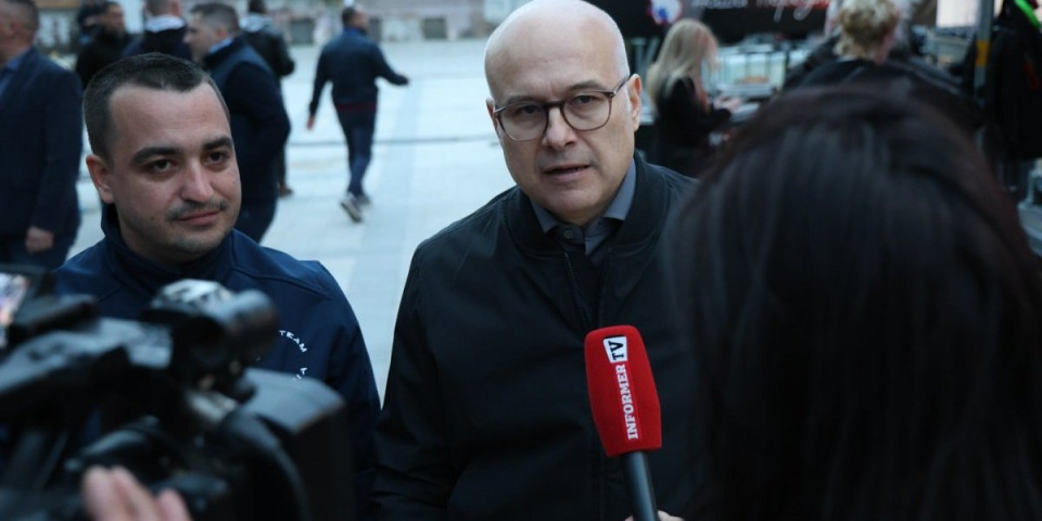 Autorski tekst Miloša Vučevića: Kakav mentor Gruhonjić, takav i student Mila Pajić