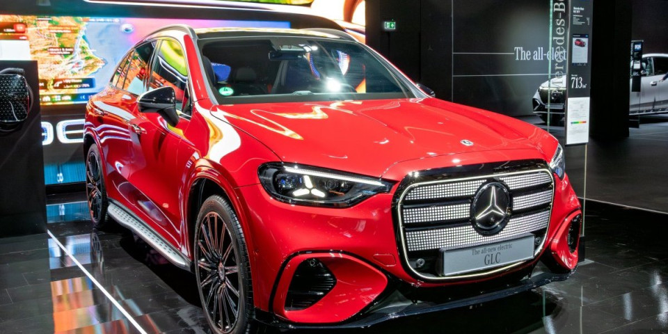 Vozio sam "Mercedesov" novi električni automobil: Suvi luksuz - Bukvalno može da zameni kuću (FOTO/VIDEO)