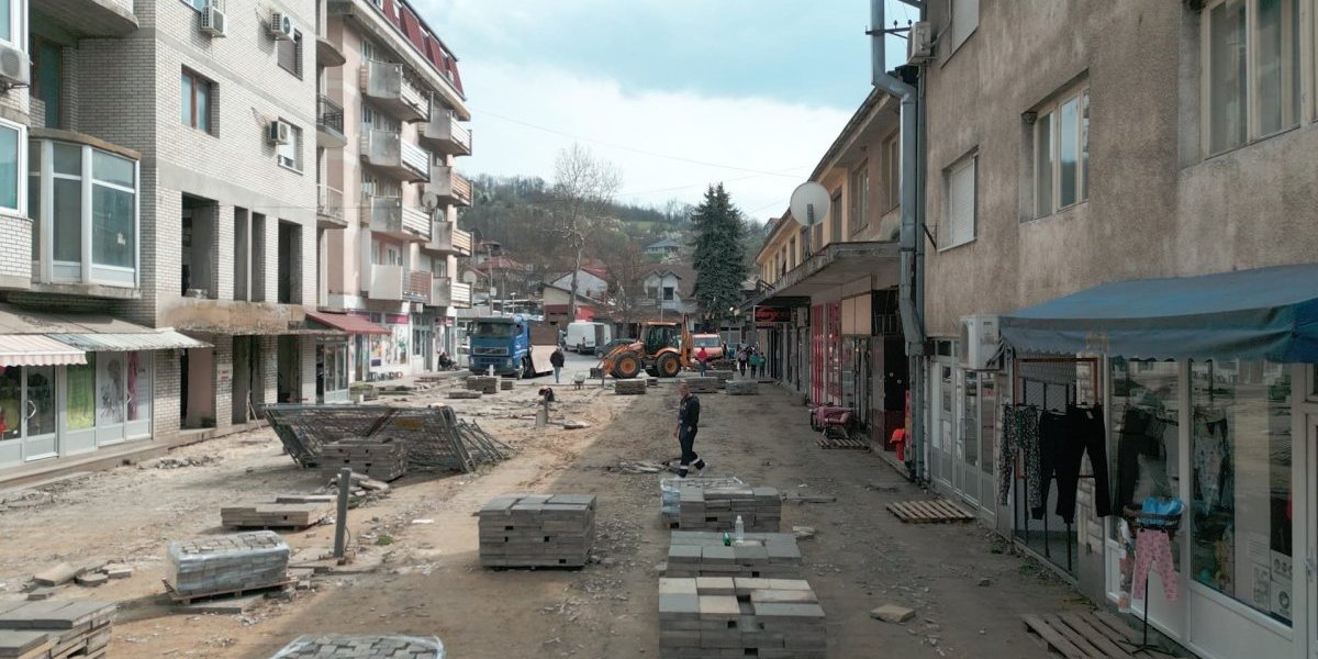 Rekonstrukcija gradskog trga u Ljigu