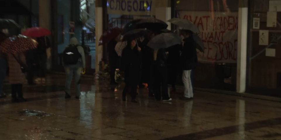 Njima izgubljen život ništa ne znači: Na bdenju za Milicu Živković okupilo se njih 120