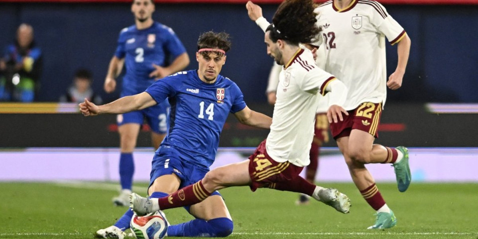 (ANKETA) Au, šteta - Srbiji poništen gol makazicama, a nema VAR-a! Da li je sudija bio u pravu?