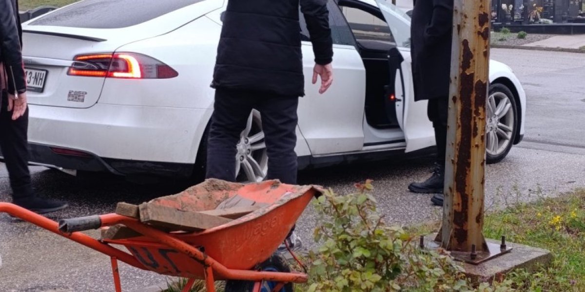 Sahrana Stele Savić