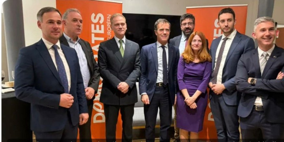 Njih okupljaju, njima upravljaju?! Aleksić, Ponoš i Grbović pod tuđom komandom?! Ko stvarno vodi srpsku opoziciju