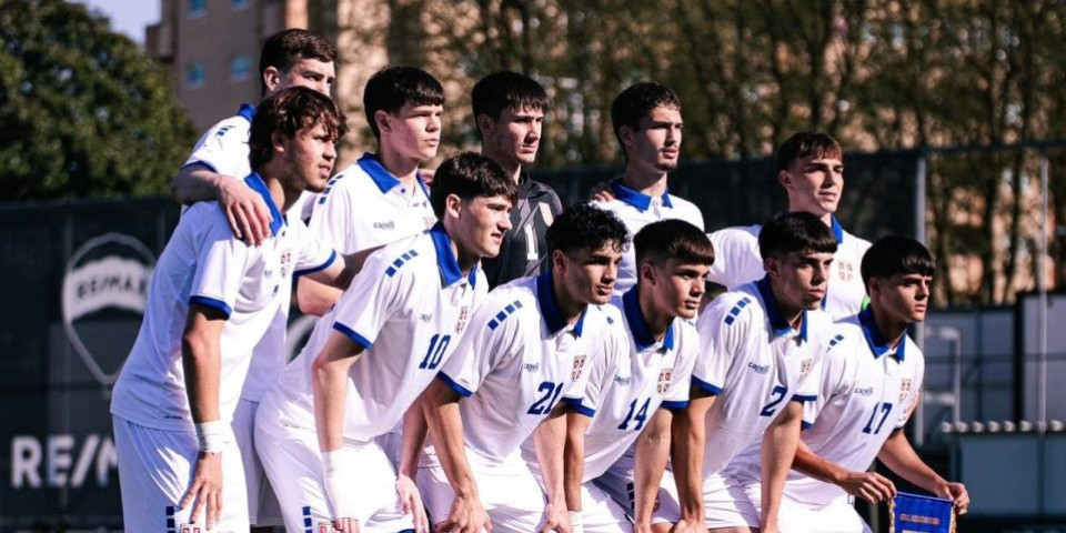 Reakcije navijača - Mladi fudbaleri Srbije su heroji nacije