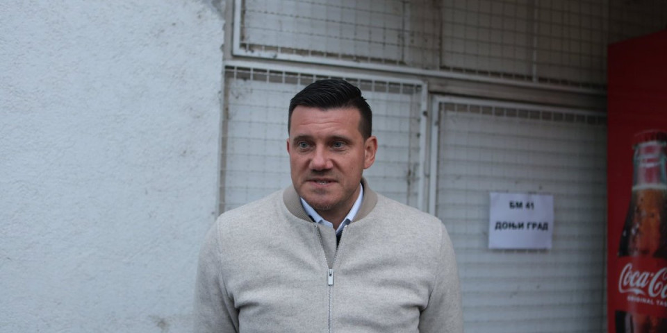 "Građani odlučuju o pravcu za naredne četiri godine": Rano jutros glasao Nikola Vučen