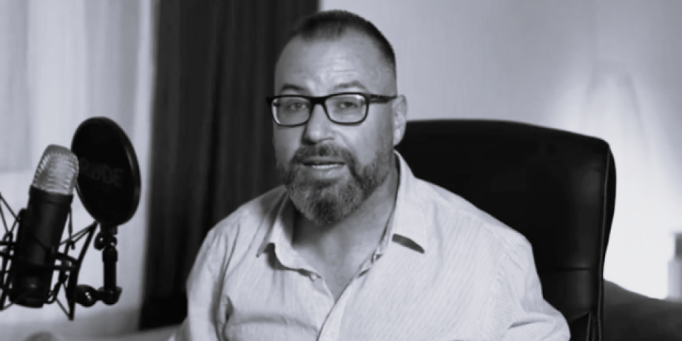 Preminuo mladi muzičar: Godinama sarađivao sa Džejom i Karleušom