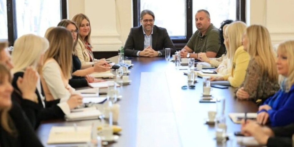 Žene dominiraju: Svih deset gradskih uprava ovde vode dame