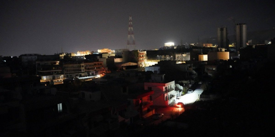 (VIDEO) Amerika vratila Iran u kameno doba! Stravične scene sa ulica velikih gradova: Nastupila prava katastrofa