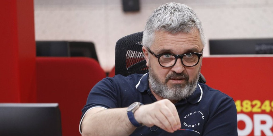 "Plaćam 500 evra ko mi to dostavi...": Vučićevićeva šok ponuda iz Kolegijuma (VIDEO)