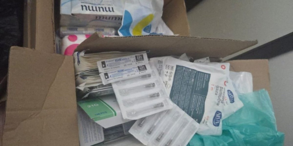 Za šta su se ludaci spremali, za krvoproliće?! U Rektoratu šrpicevi, braunile... Na ovo Đokić troši državni novac?!