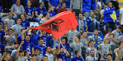 Nova sramna provokacija Albanaca: Objavili zastavu sa porukom u vezi Kosova i Metohije (FOTO)