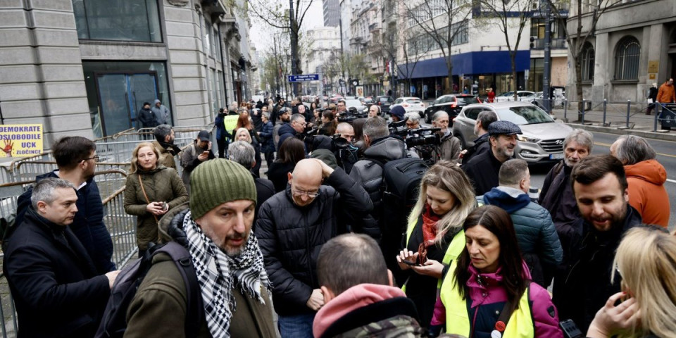 "Revolucija sa Ali Ekspresa": Blokaderi razočarani - tražili jedno, a dobili drugo (FOTO)