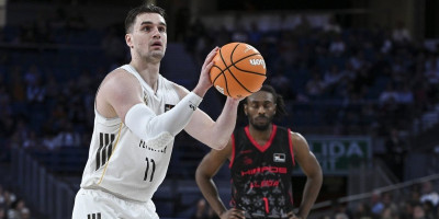 Hit na mrežama: Mario Hezonja sa saigračem iz Real Madrida pratio večiti derbi sa neobične lokacije (FOTO)