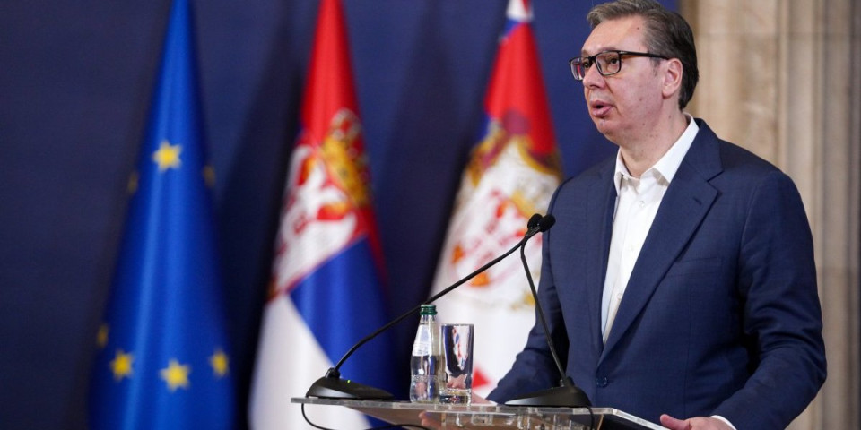 (VIDEO) Predsednik Vučić čestitao Vaskrs: Srećan najveći hrišćanski praznik