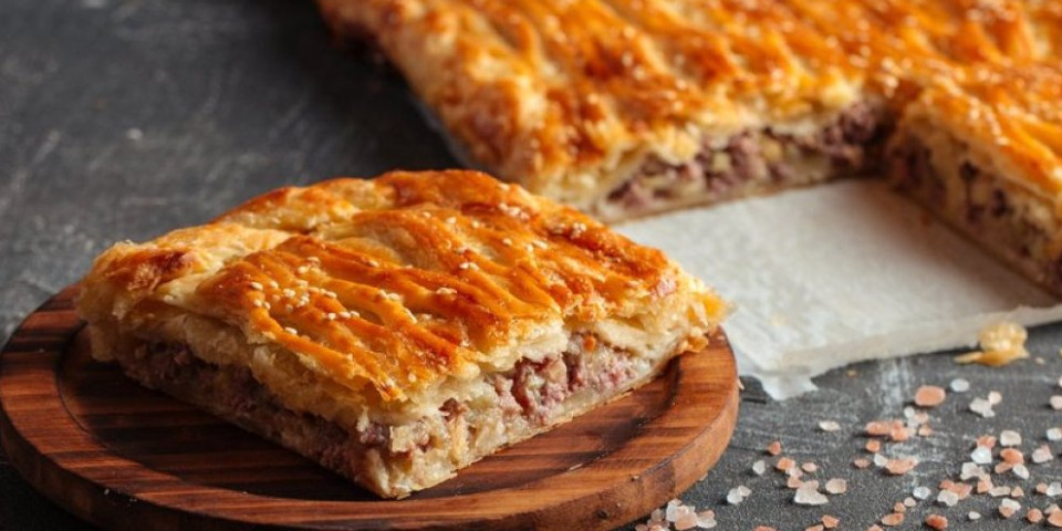 Zalivena pita sa mesom: Recept koji svima uspeva - svi će pitati za još