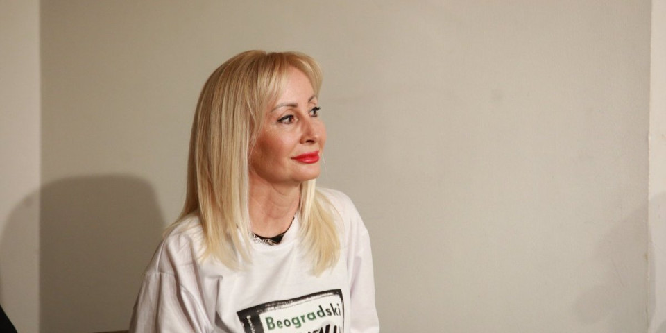 "Bila sam u javnim kućama i družila se sa prostitutkama": Spisateljica šokirala detaljima