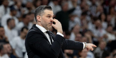 Makljaža na meču srpskih trenera! Alimpijević izborio finale Evrokupa, pa gledao jezivu tuču (VIDEO)