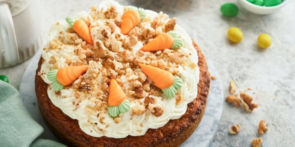 Najjeftinija vaskršnja torta: Ukusom obara sa nogu, a sastojke već imate kod kuće