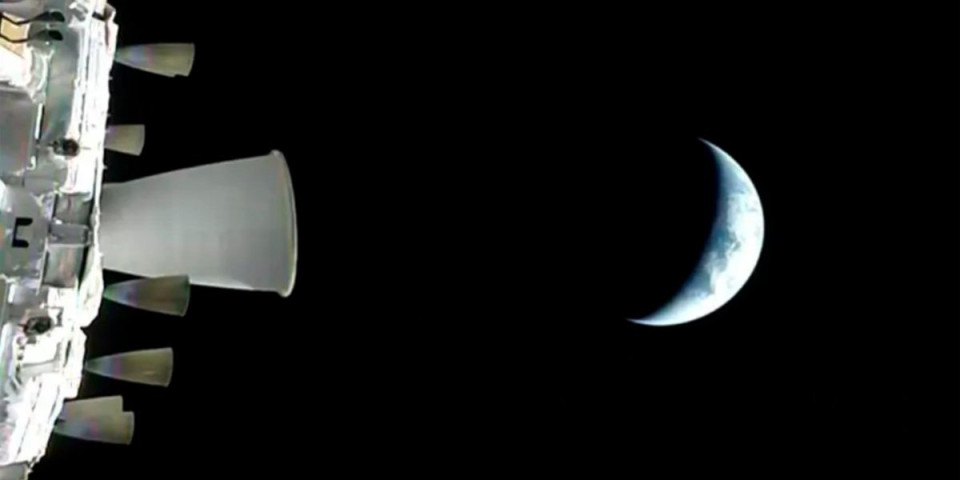 Tramp objavio novu eru! Niko nikada nije bio ovoliko daleko: Američka posada obišla tamnu stranu Meseca i hita ka Zemlji (FOTO/VIDEO)