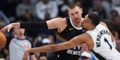 Jokić žestoko udaren u glavu! Krv odmah šiknula, Nikolu mlate kao vola u kupusu (VIDEO)