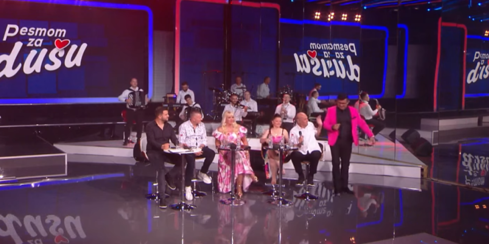 Pevač (88) u vezi sa 41 godinu mlađom koleginicom: "Deci je bilo neprijatno"