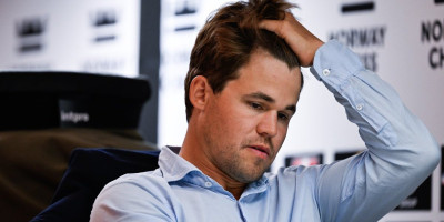 Gore mreže! Poznati šahista učinio uslugu rivalki, pa je "otkucao" kod sudije - Razlog će vas šokirati (VIDEO)