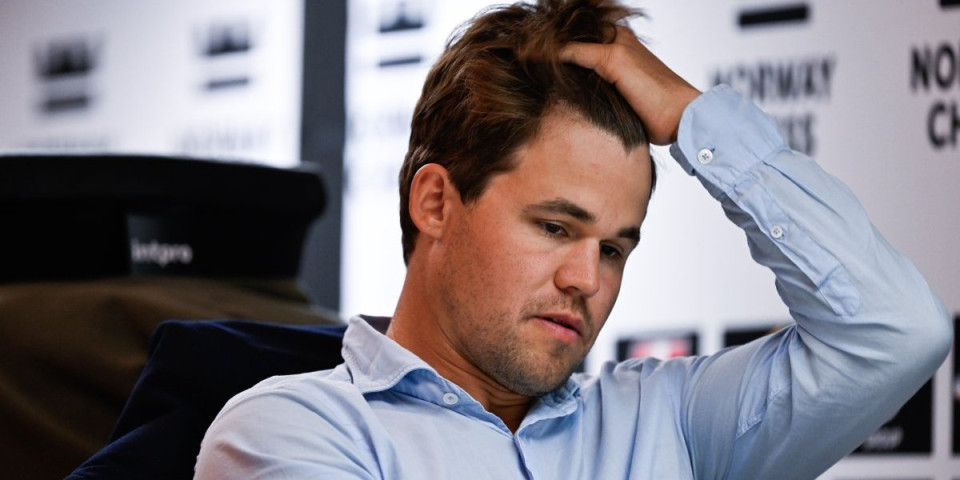 Gore mreže! Poznati šahista učinio uslugu rivalki, pa je "otkucao" kod sudije - Razlog će vas šokirati (VIDEO)