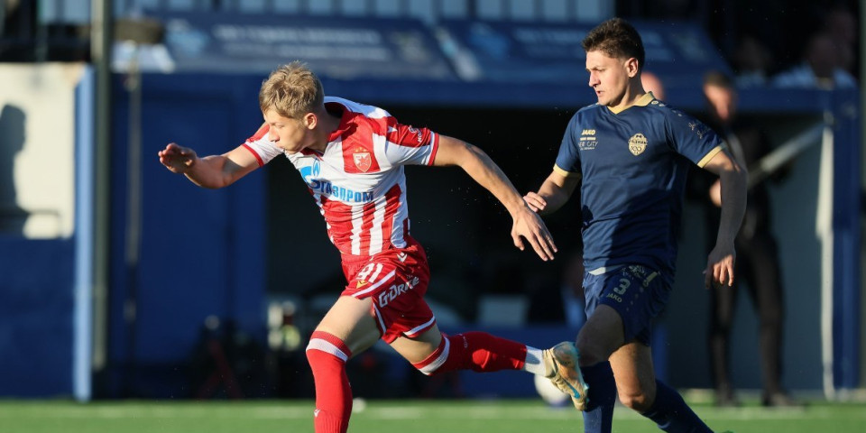 Pobeda Zvezde u Surdulici: Preokret crveno-belih posle bizarnog autogola, debitovao Subotić