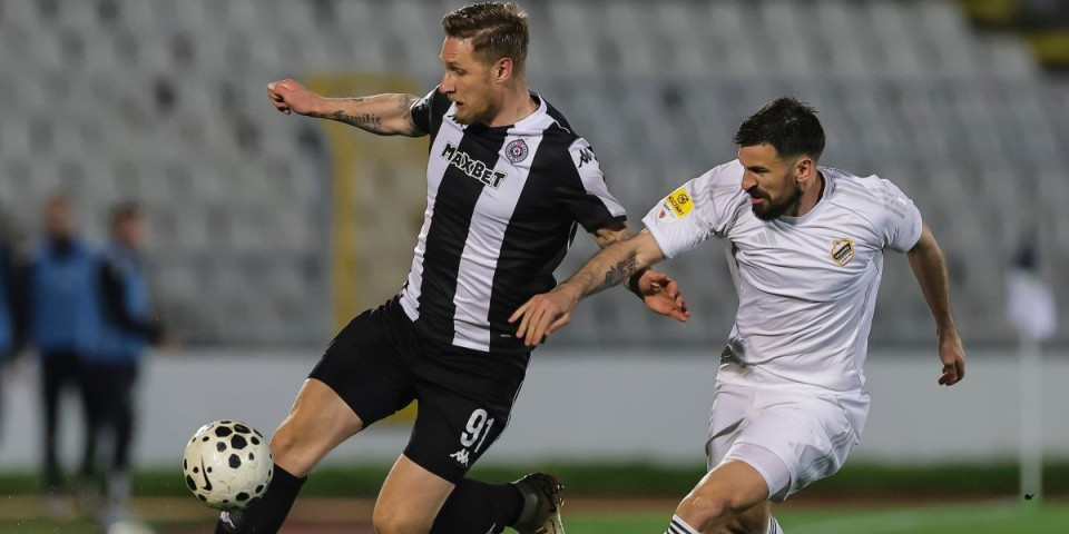 Partizanu nedovoljan igrač više protiv Čukaričkog: Crno-beli propustili šansu da preuzmu drugo mesto