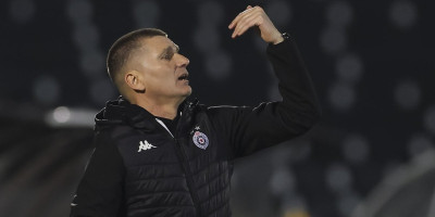 Da li je povratak Blagojevića greška? Nema željenih rezultata, Partizan bezopasan i sa igračem više