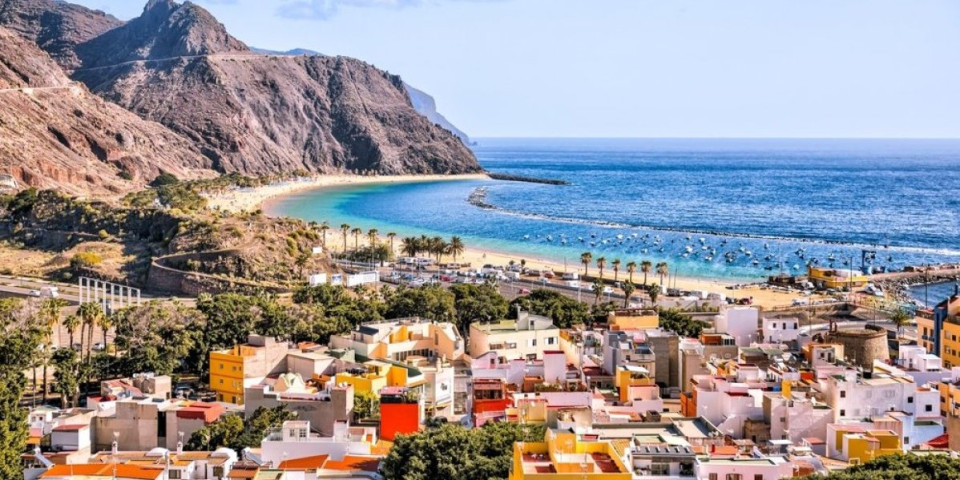 Snimak sa Tenerifa šokirao svet: Turisti otišli na putovanje iz snova, a dočekalo ih ovo (VIDEO)