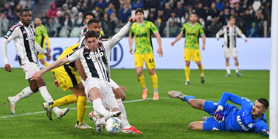 Peh za Juventus! Ponovo se povredio Dušan Vlahović: Nije stigao ni da uđe u igru