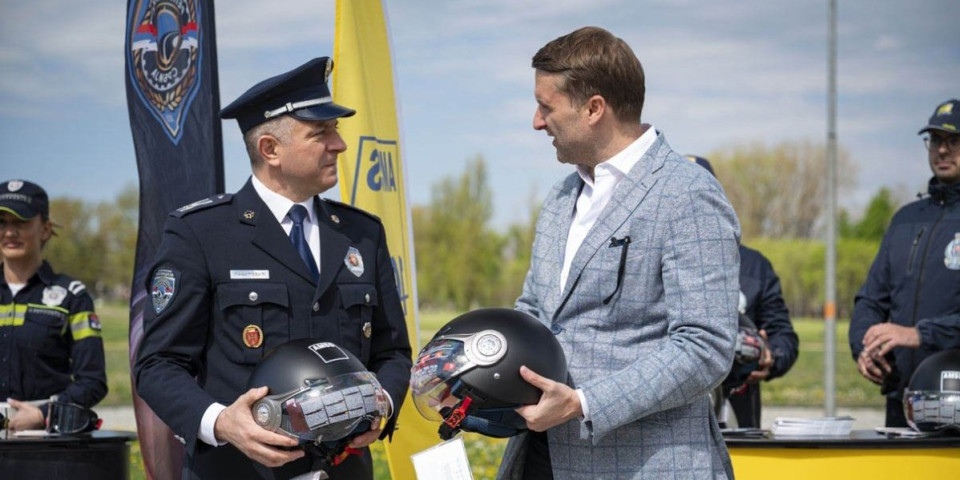 Apel AMSS-a i MUP-a: Kaciga glavu čuva i pravi razliku između života i smrti