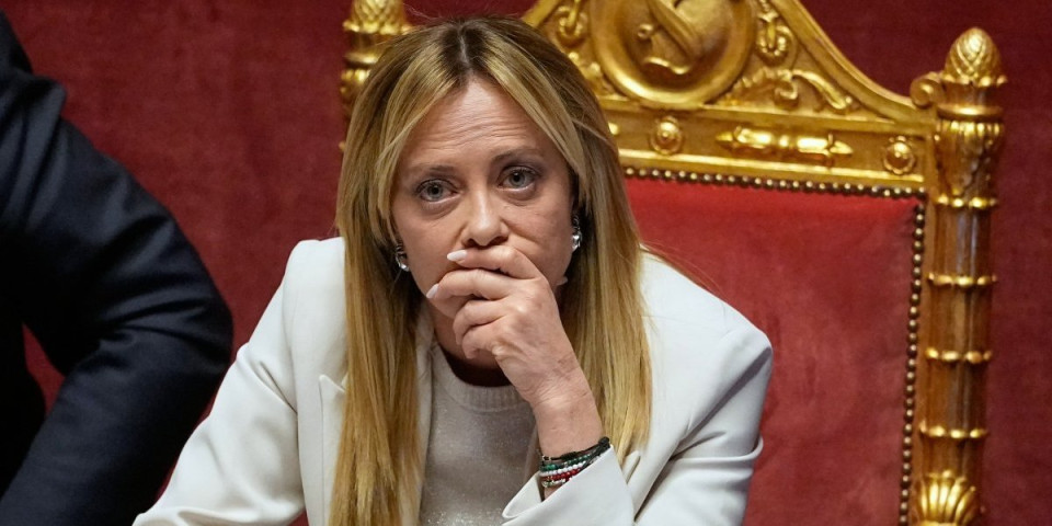 (FOTO) Meloni povezana sa mafijom?! Mrežama kruži šok fotografija koja govori sve