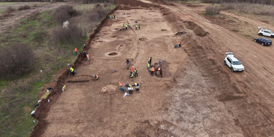 Pronađene grobnice sa skeletima u okolini NIša: Neverovatno otkriće na trasi železničke obilaznice